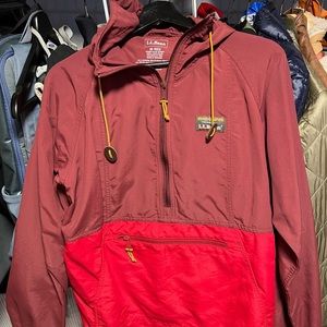 LL Bean Women’s Mountain Anorak - red/Size M